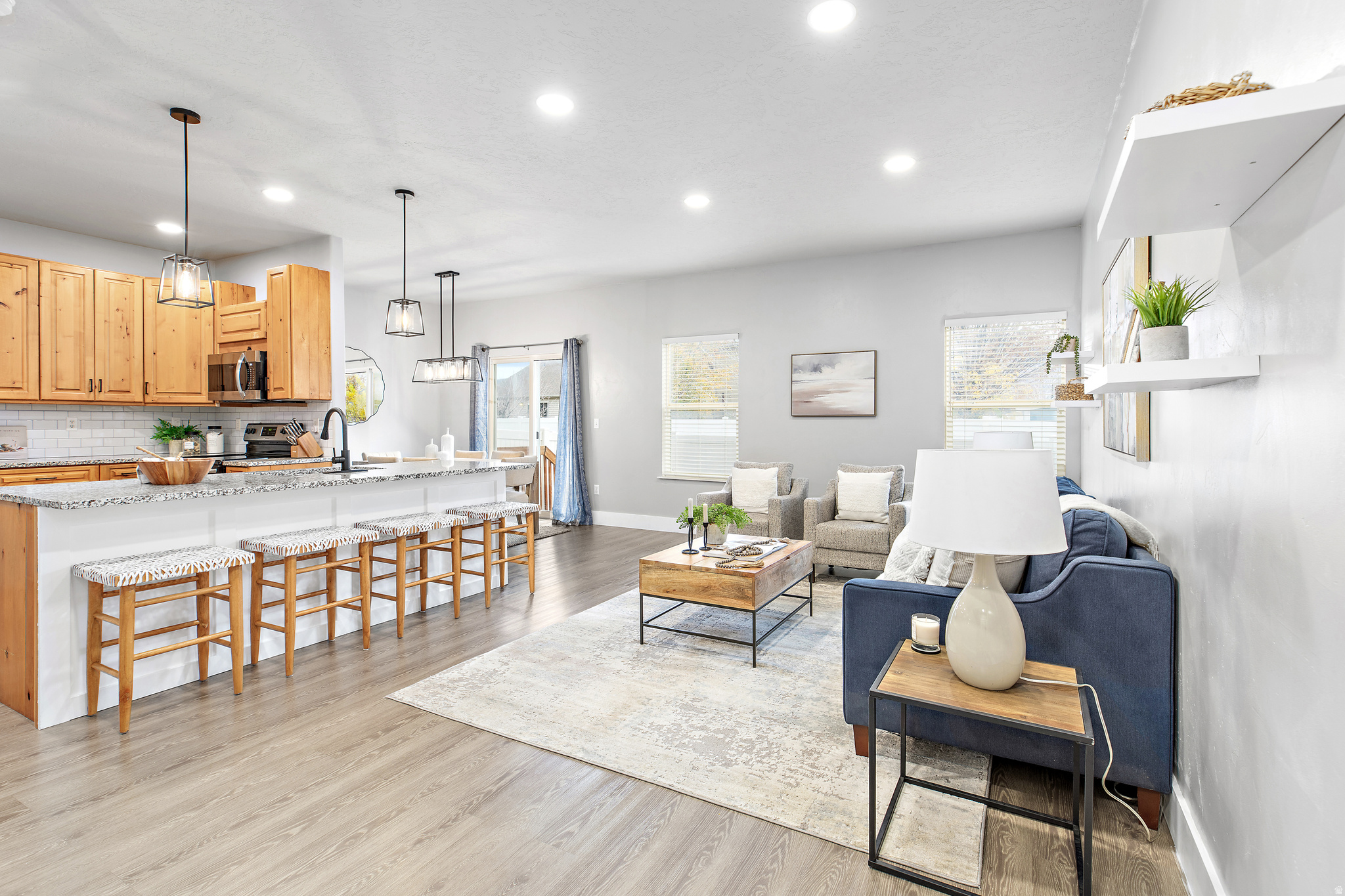 SPANISH VISTA - Residential