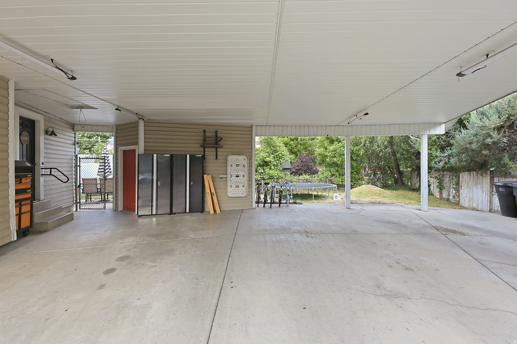MOUNTAIN VIEW - Residential