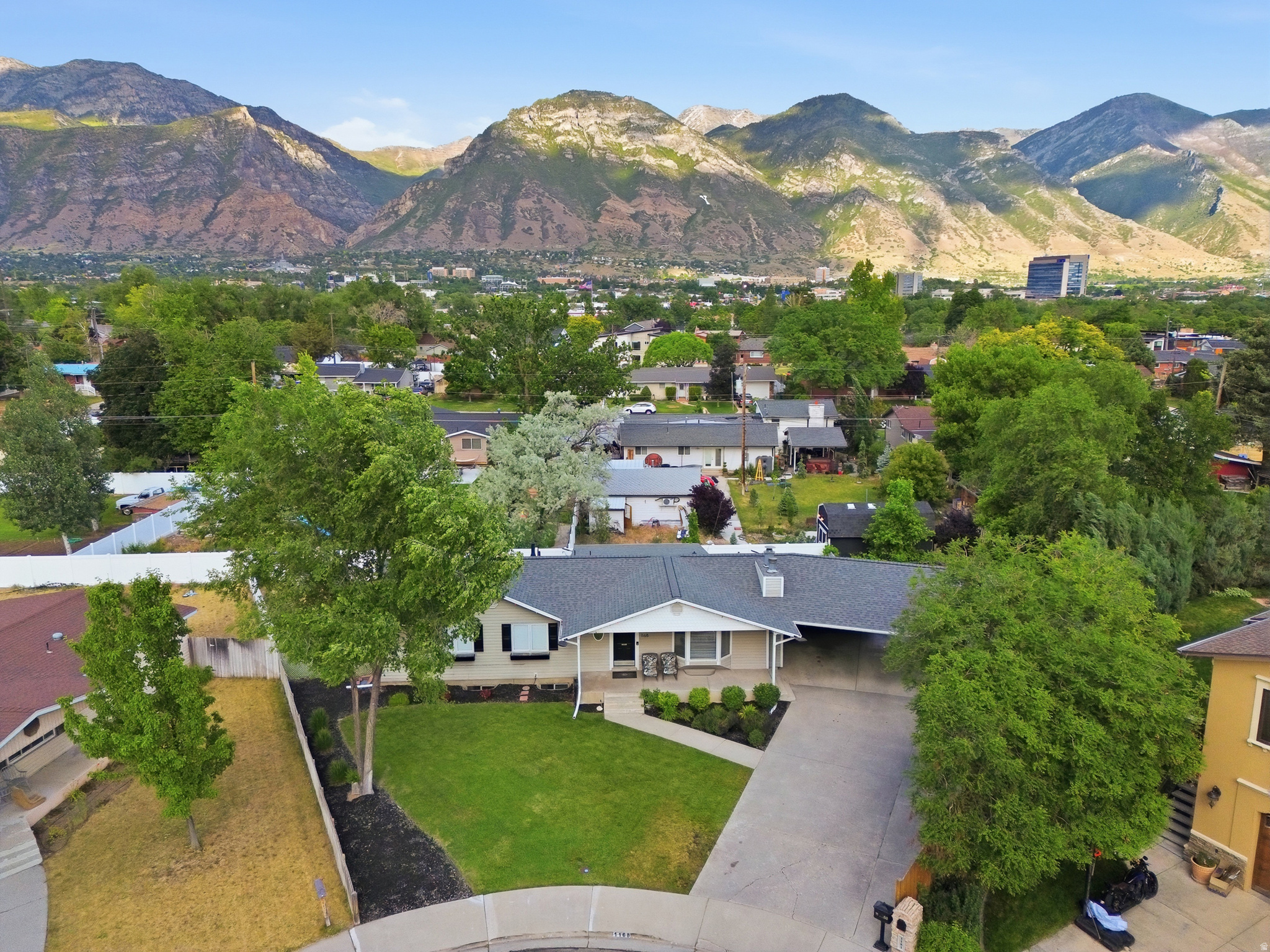 MOUNTAIN VIEW - Residential