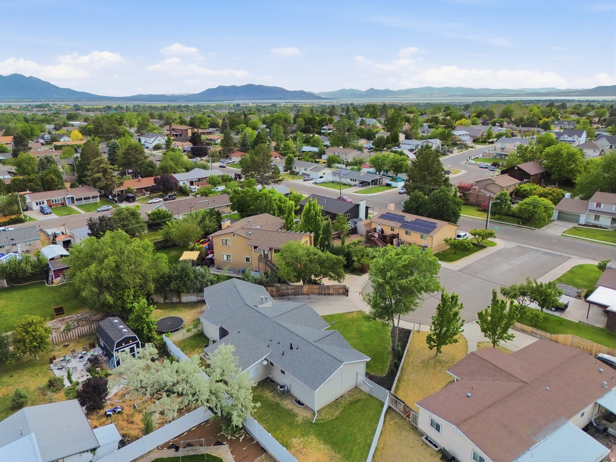 MOUNTAIN VIEW - Residential