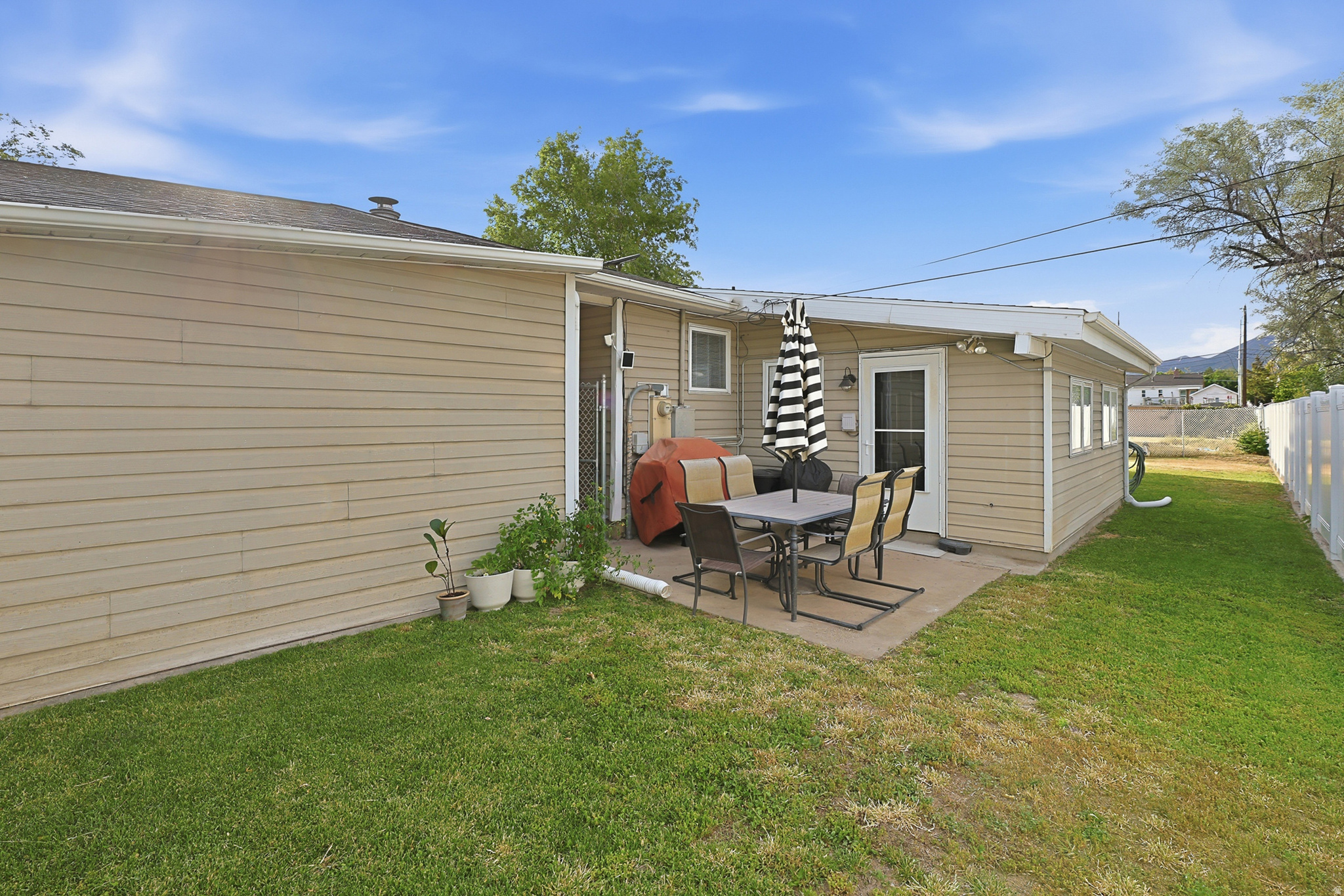 MOUNTAIN VIEW - Residential