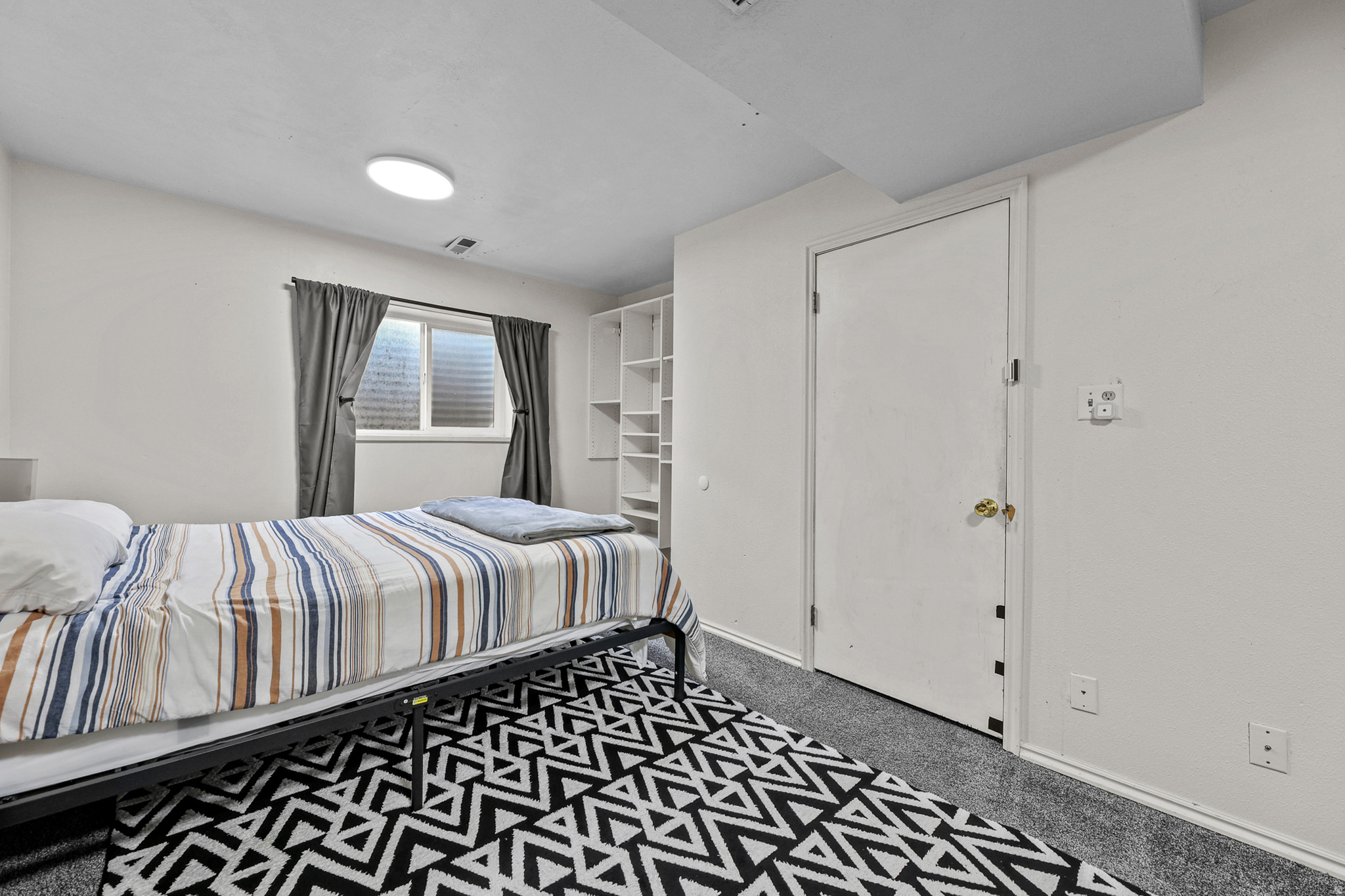 MOUNTAIN VIEW - Residential