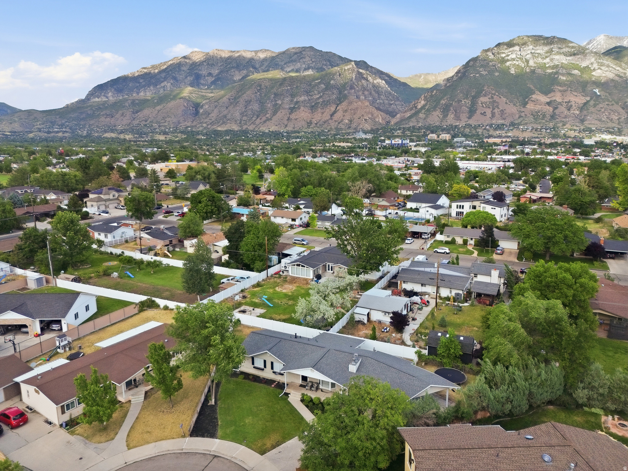 MOUNTAIN VIEW - Residential