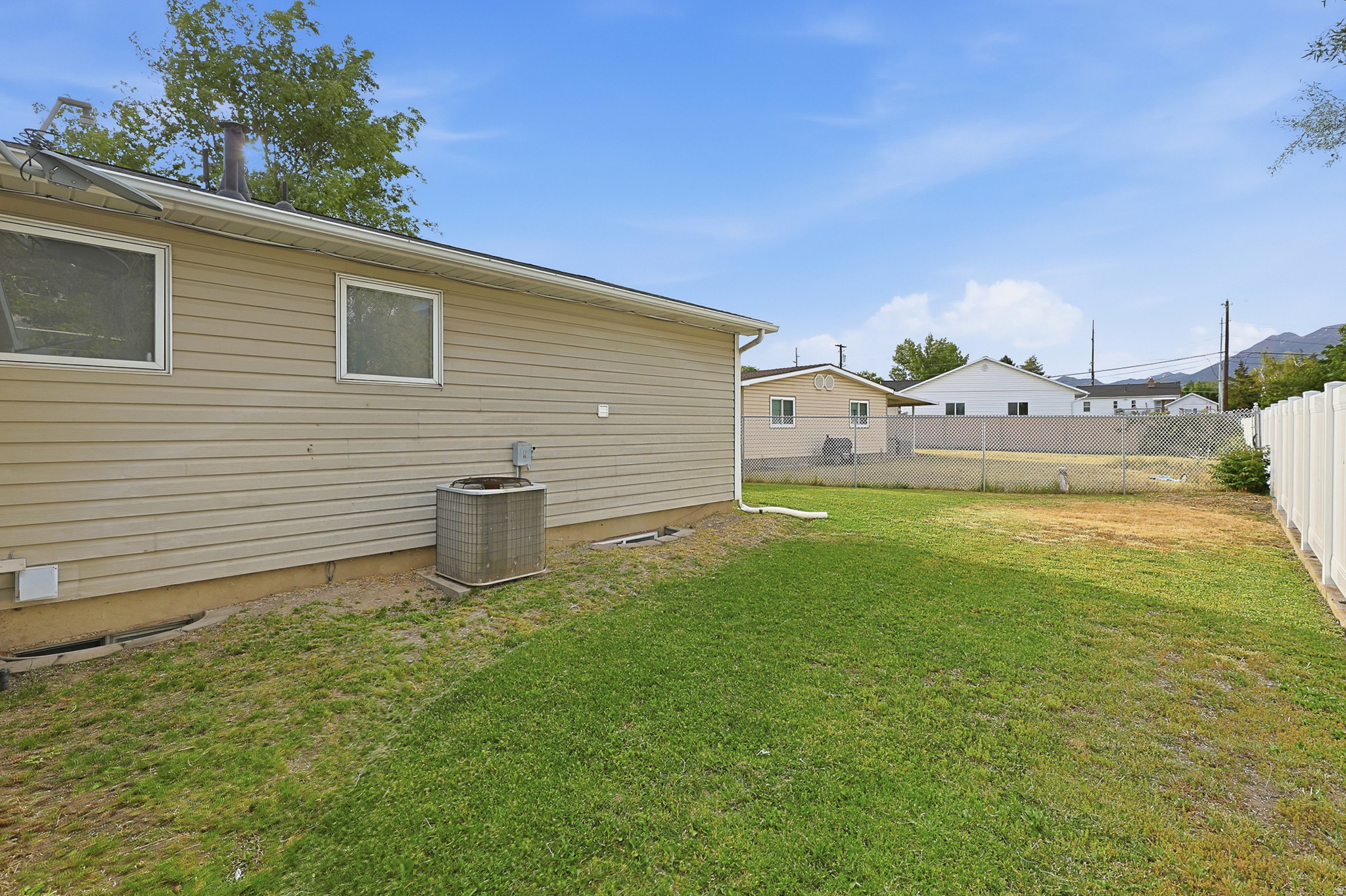 MOUNTAIN VIEW - Residential