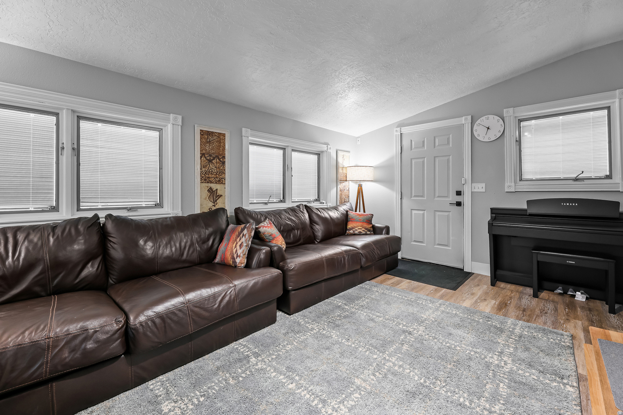 MOUNTAIN VIEW - Residential