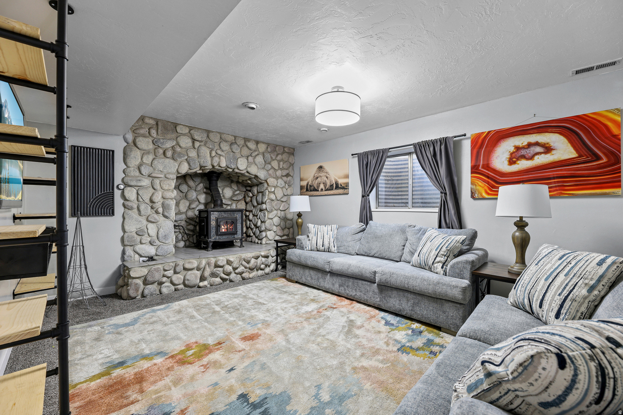 MOUNTAIN VIEW - Residential