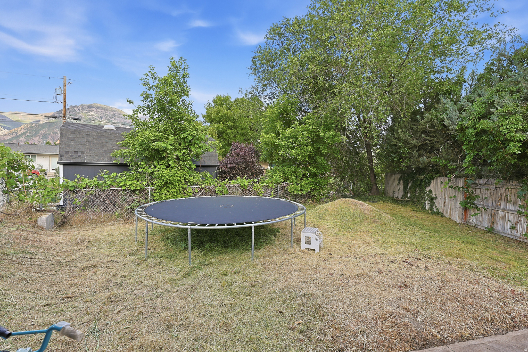 MOUNTAIN VIEW - Residential