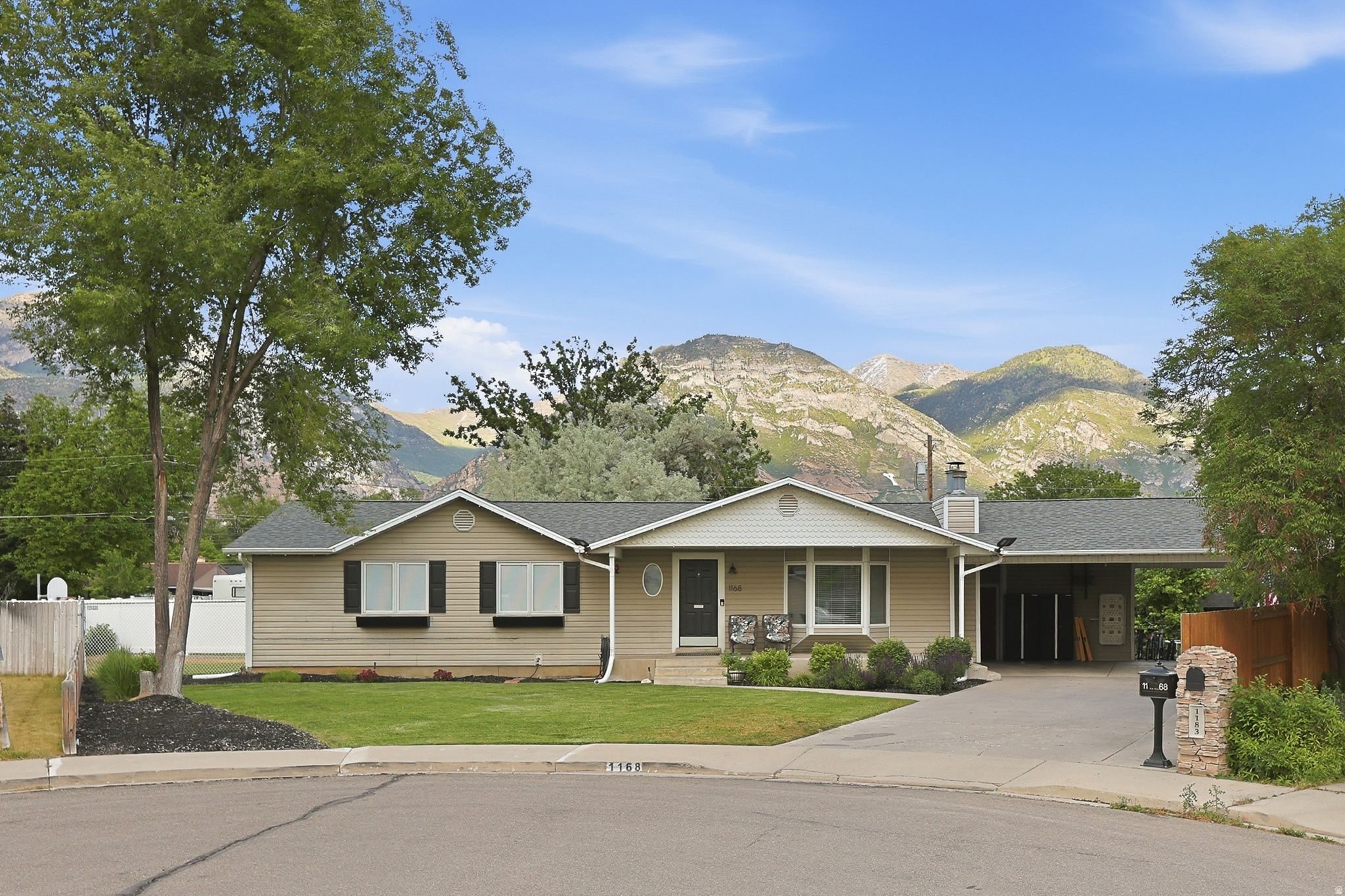 MOUNTAIN VIEW - Residential