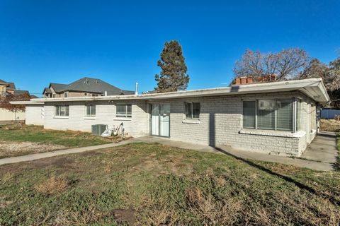 Photo of 13413 S MINUTEMAN DR #9, Draper, UT 84020 (MLS # 2157374)