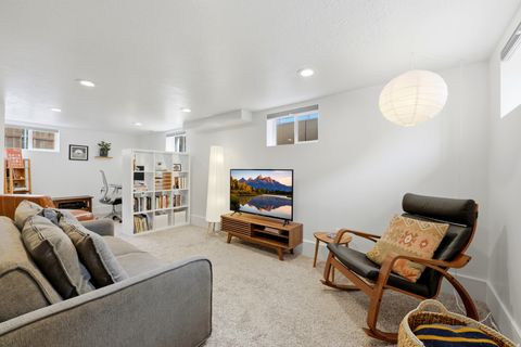 Tiny photo for 2441 S 800 E, Salt Lake City, UT 84106 (MLS # 2167520)