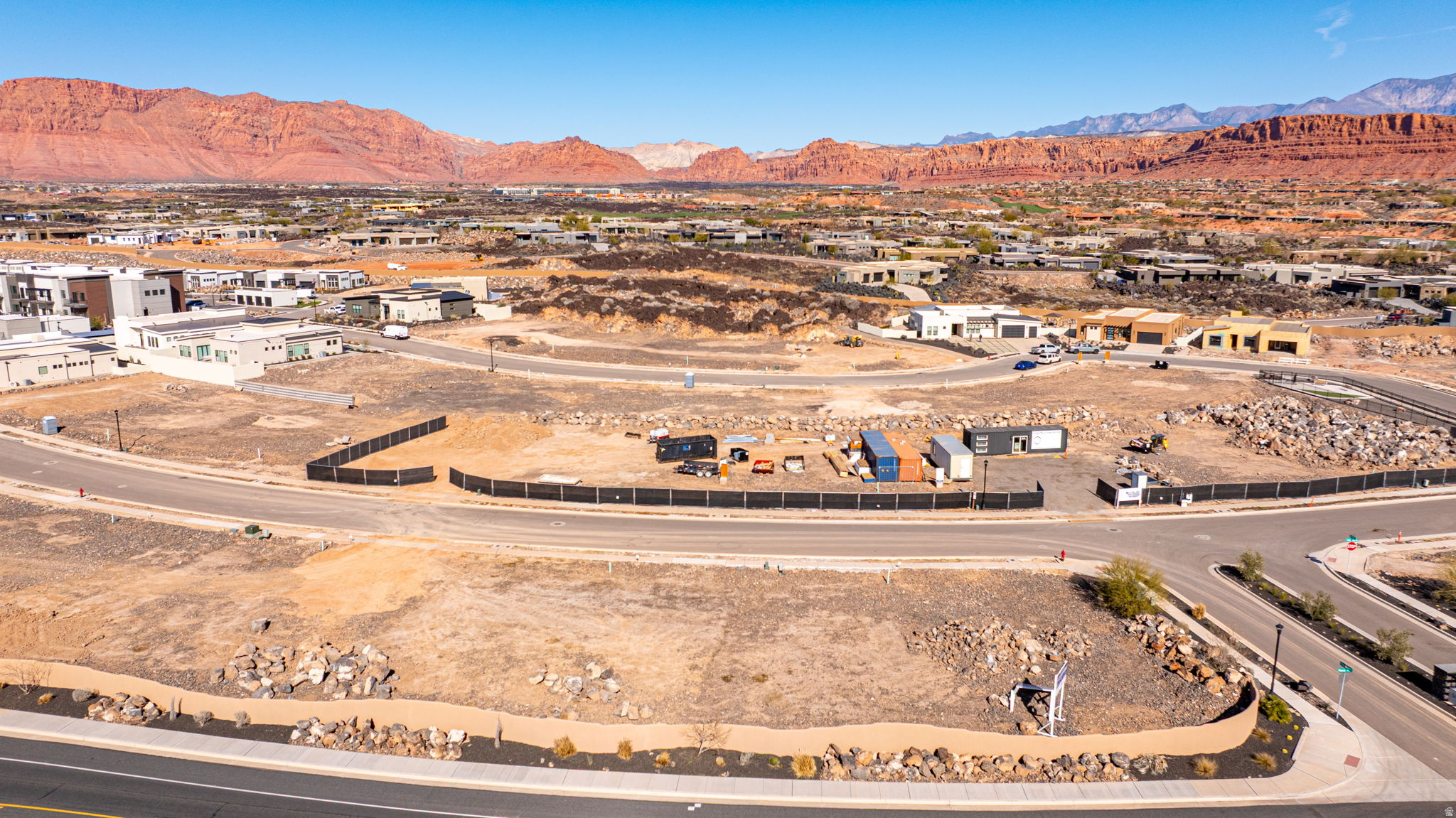 POINT AT SNOW CANYON - Residential