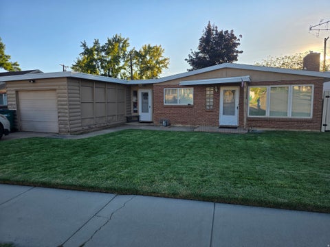 Photo of 5507 S 2425 W, Roy, UT 84067 (MLS # 2182147)