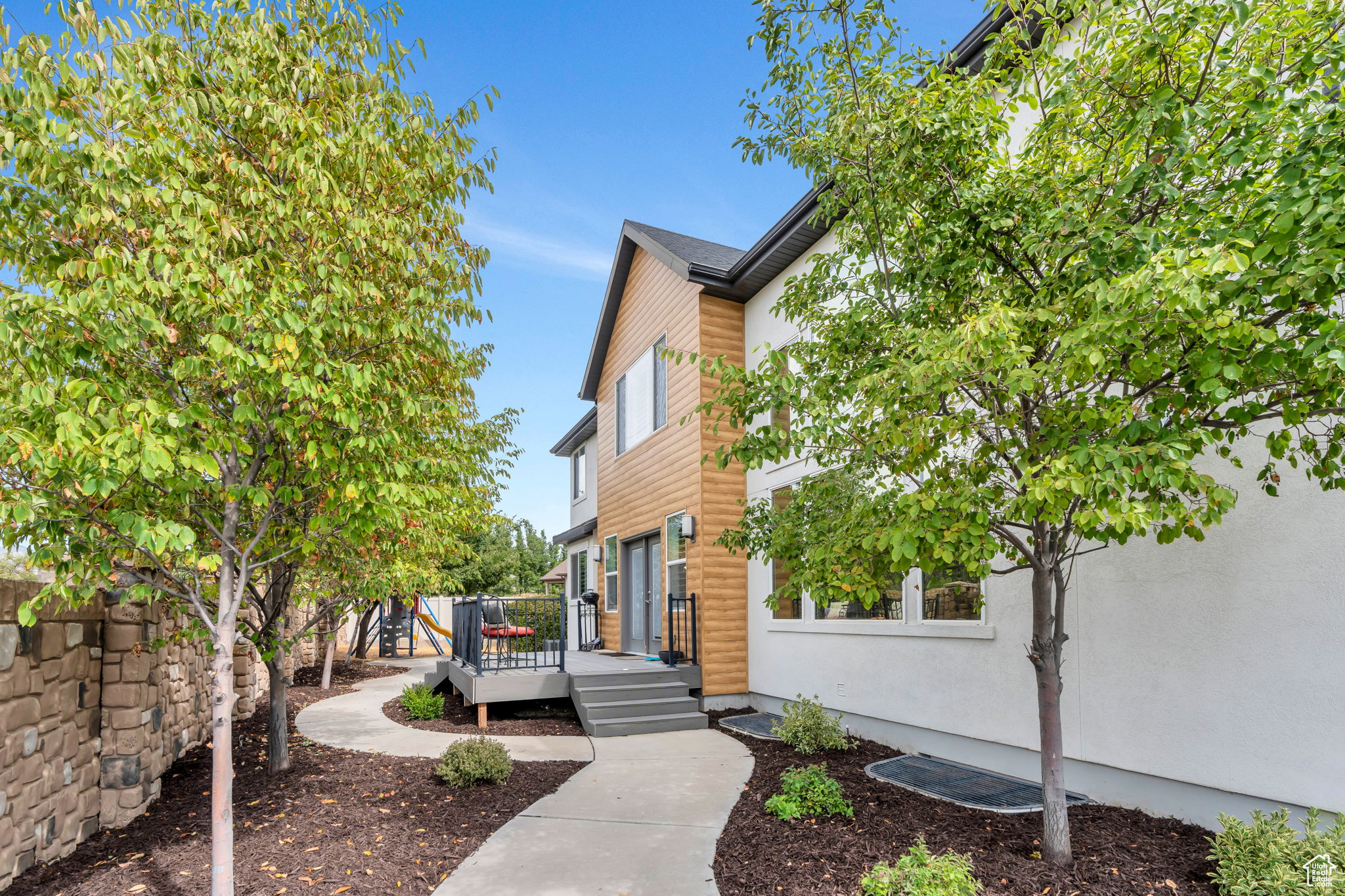 ASPEN HOLLOW - Residential