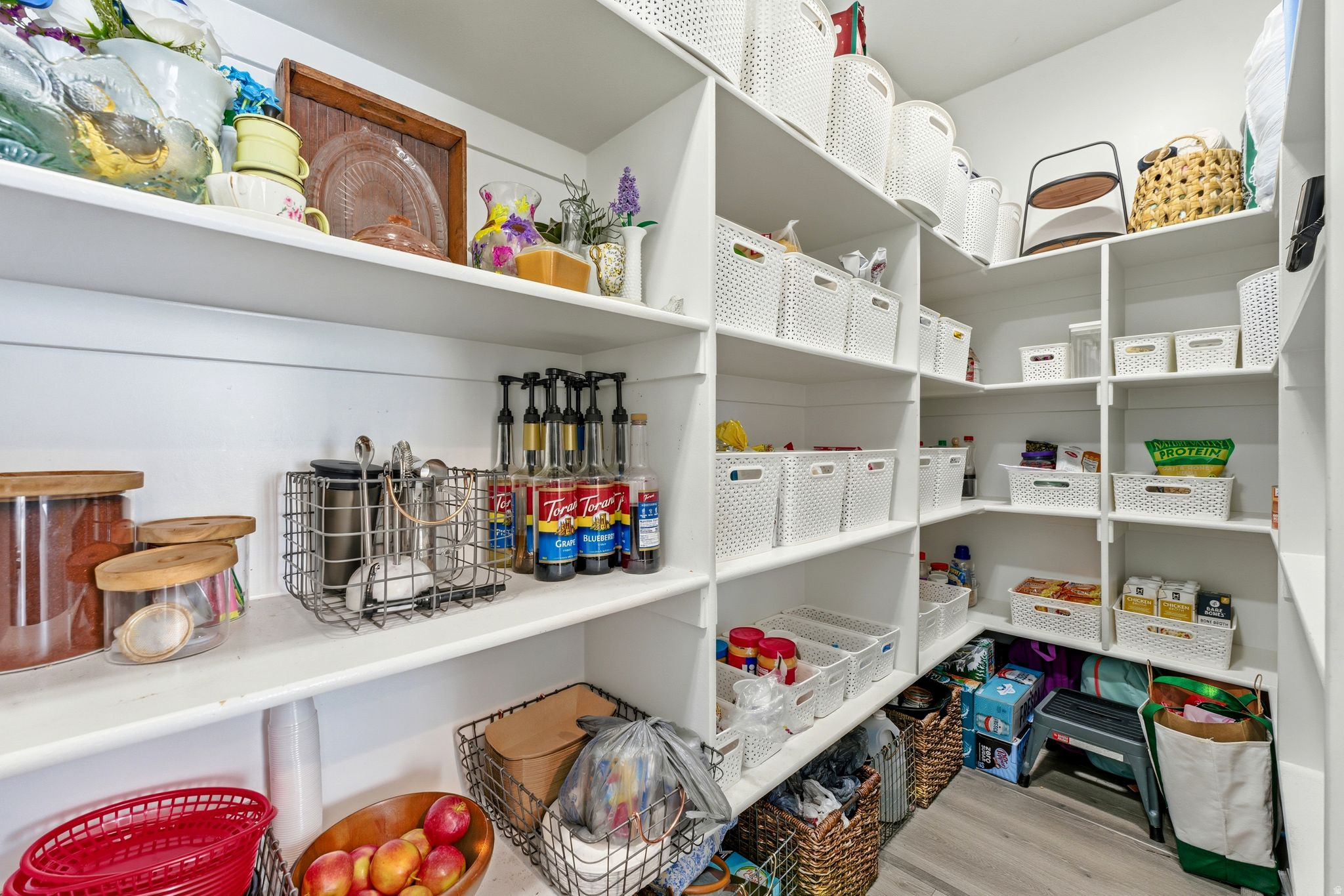 YULISA ESTATES - Residential Income