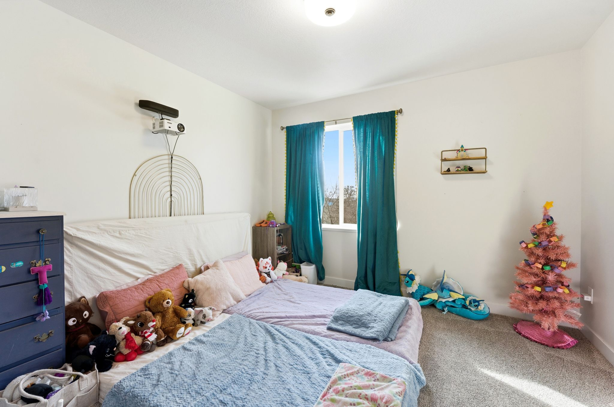 YULISA ESTATES - Residential Income