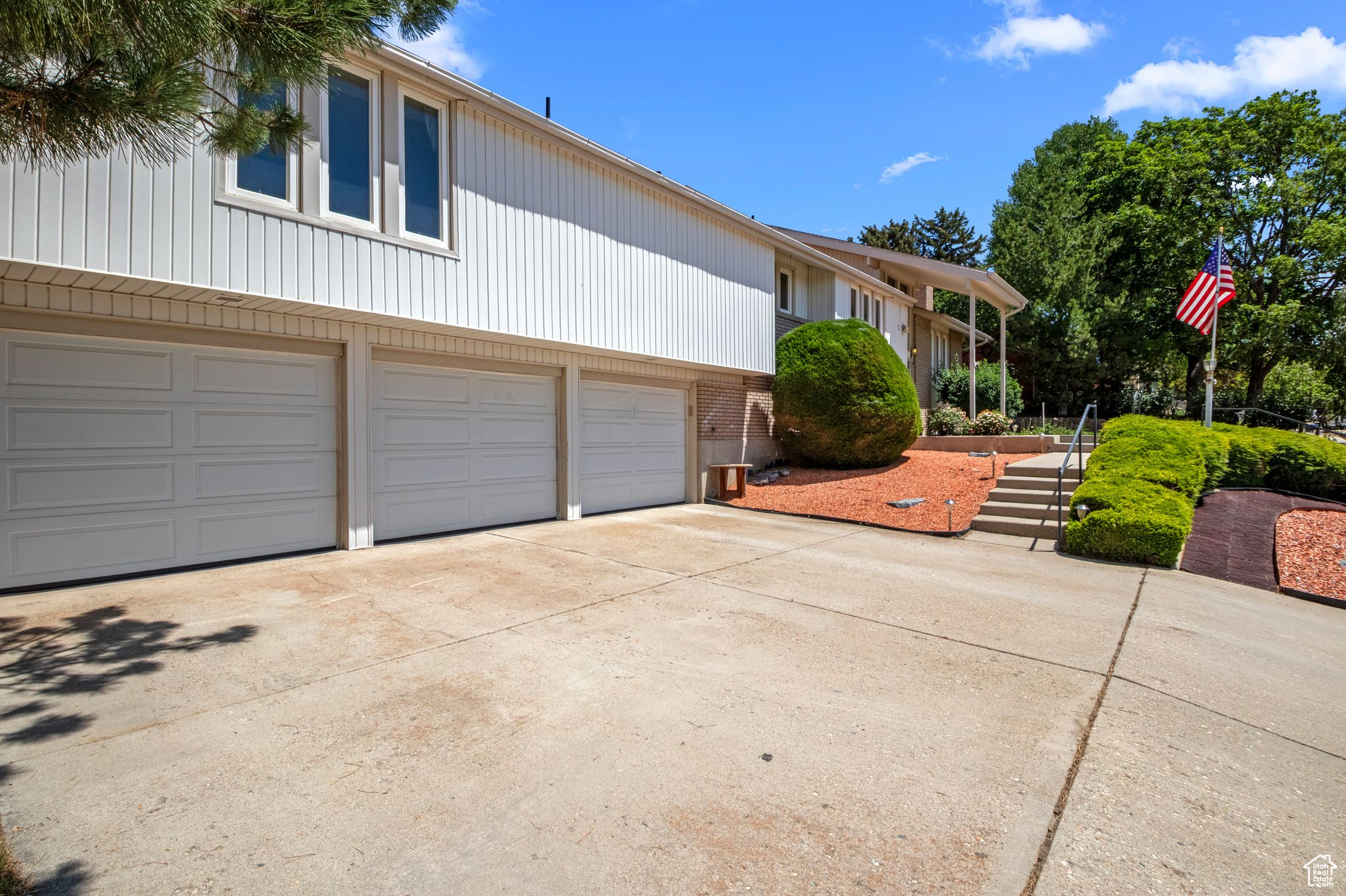 NORTHCREST - Residential