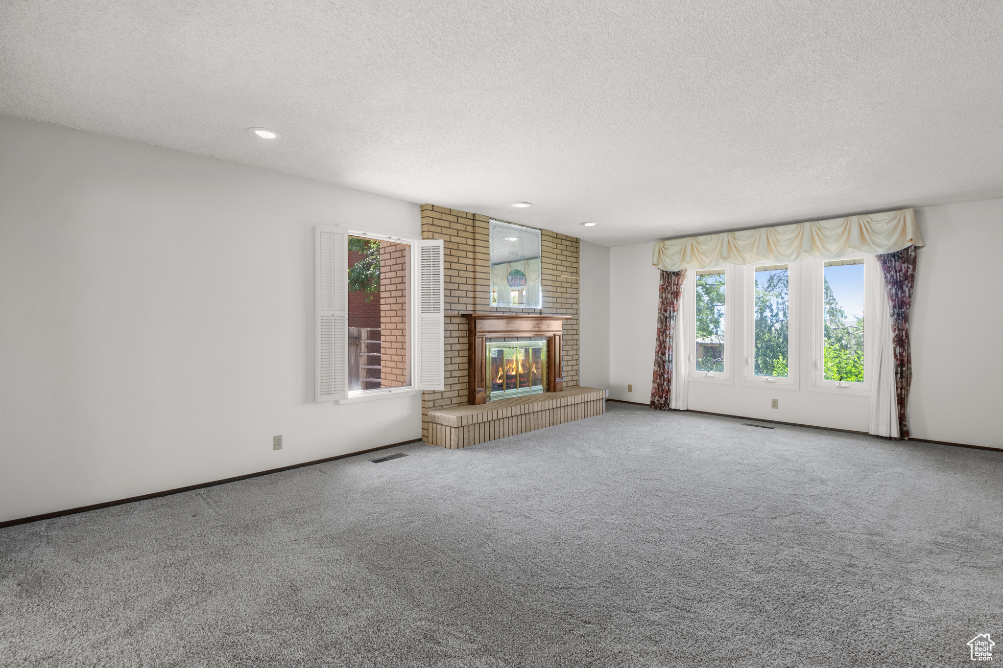 NORTHCREST - Residential