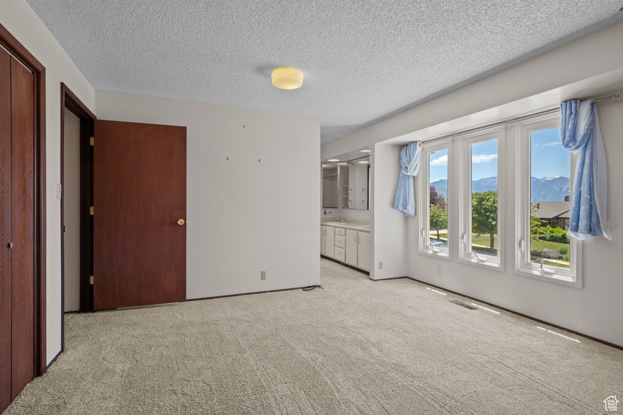 NORTHCREST - Residential