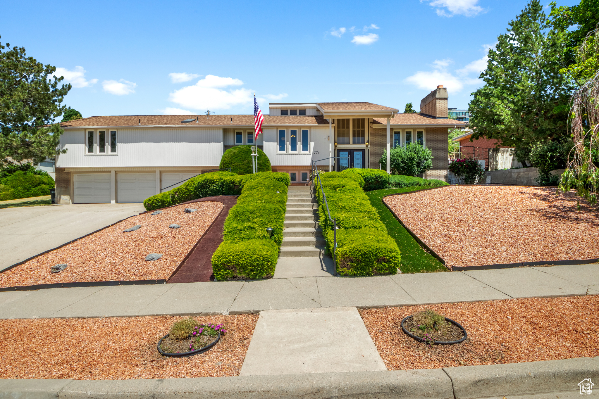 NORTHCREST - Residential