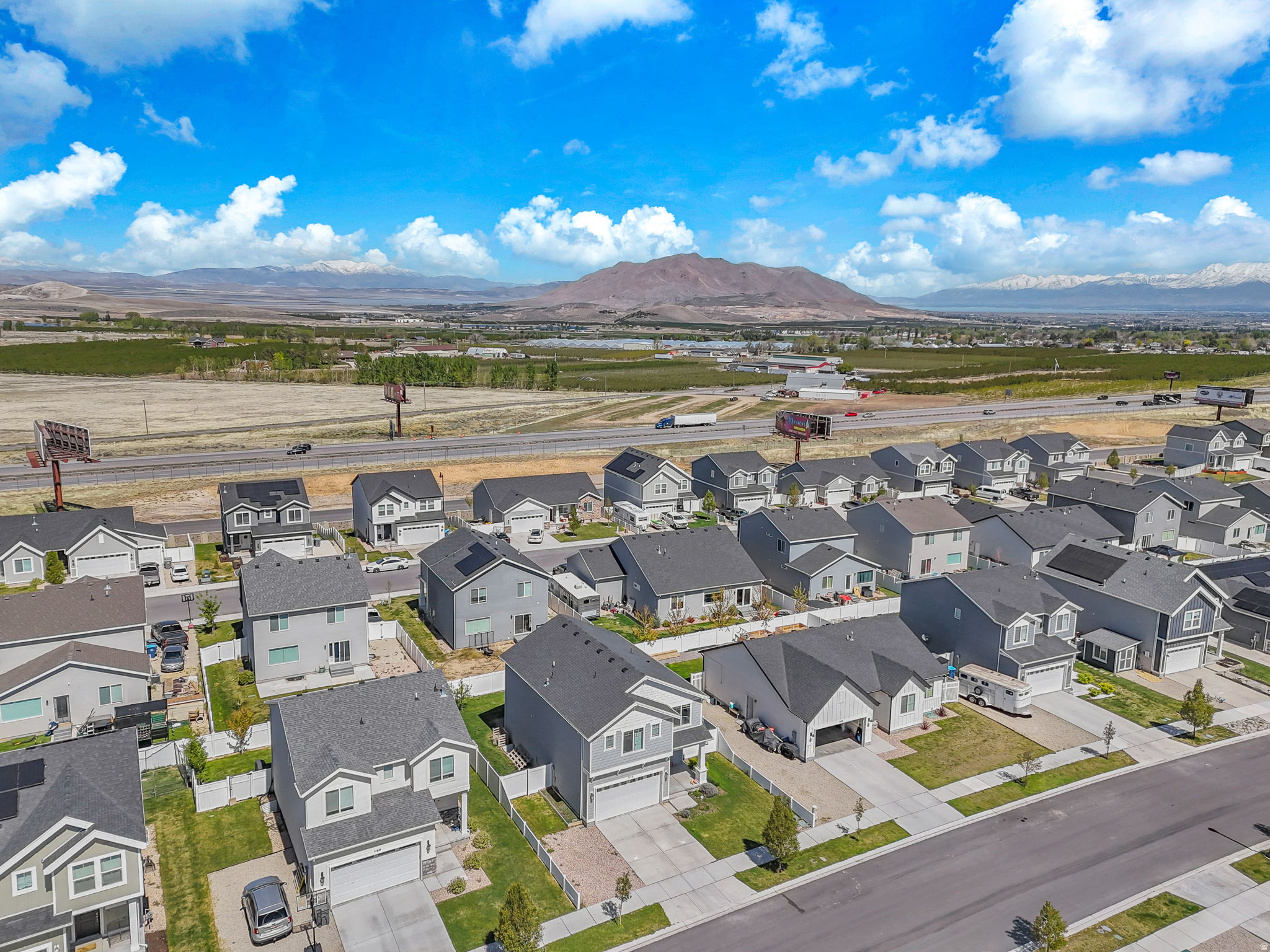 FOOTHILL VILLAGE - Residential