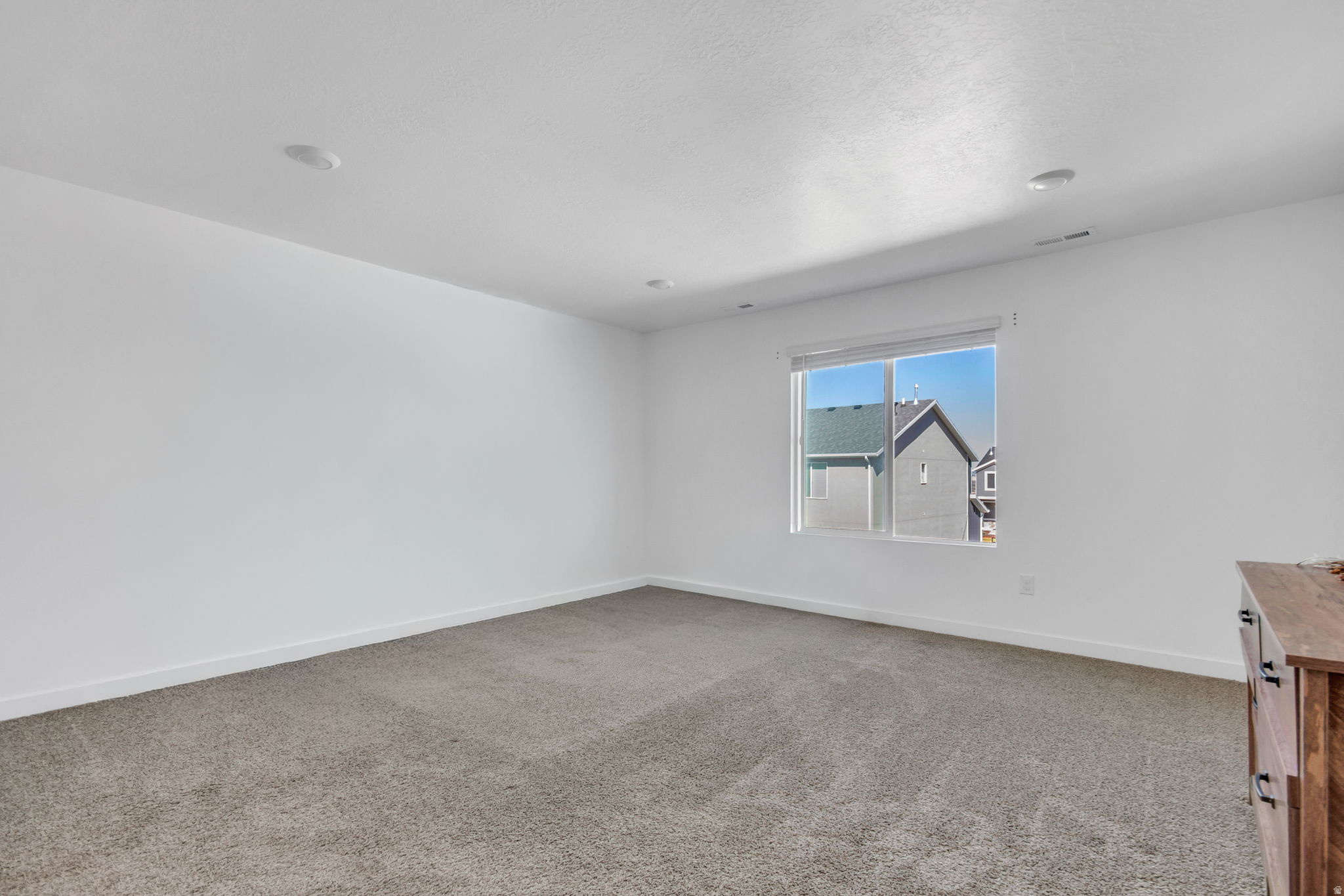 FOOTHILL VILLAGE - Residential