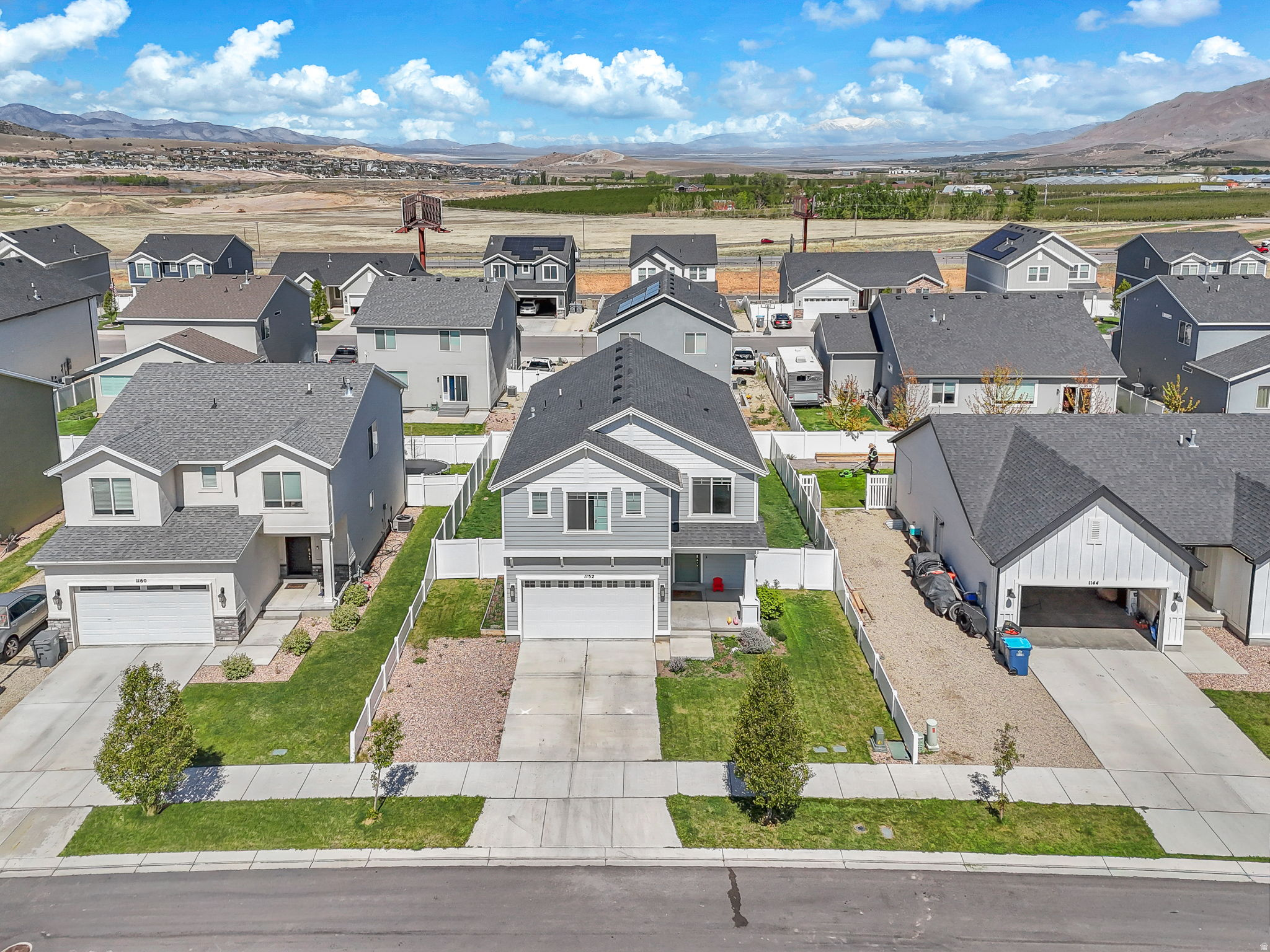 FOOTHILL VILLAGE - Residential