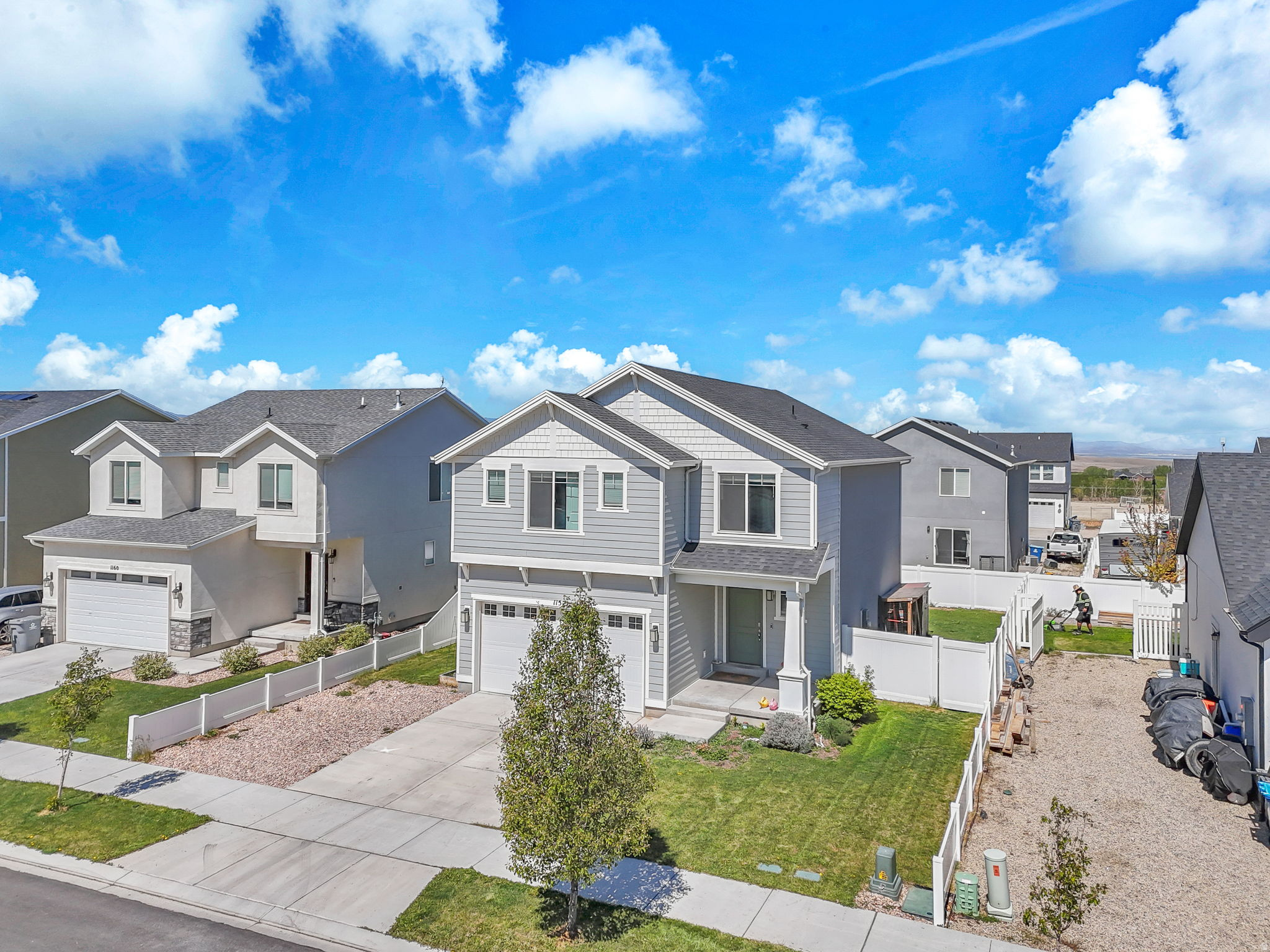 FOOTHILL VILLAGE - Residential