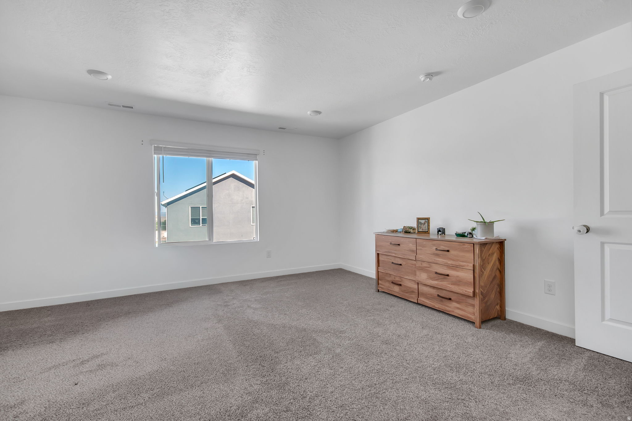 FOOTHILL VILLAGE - Residential