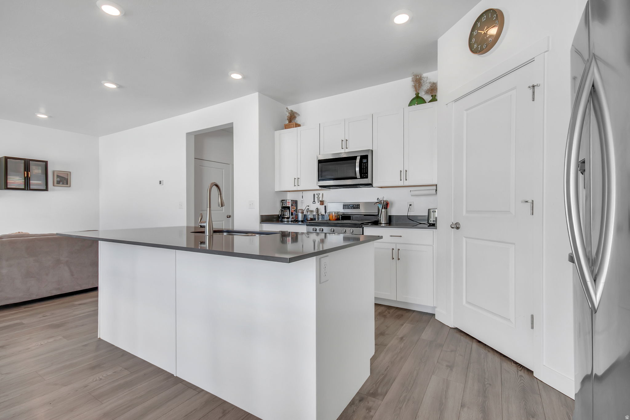 FOOTHILL VILLAGE - Residential