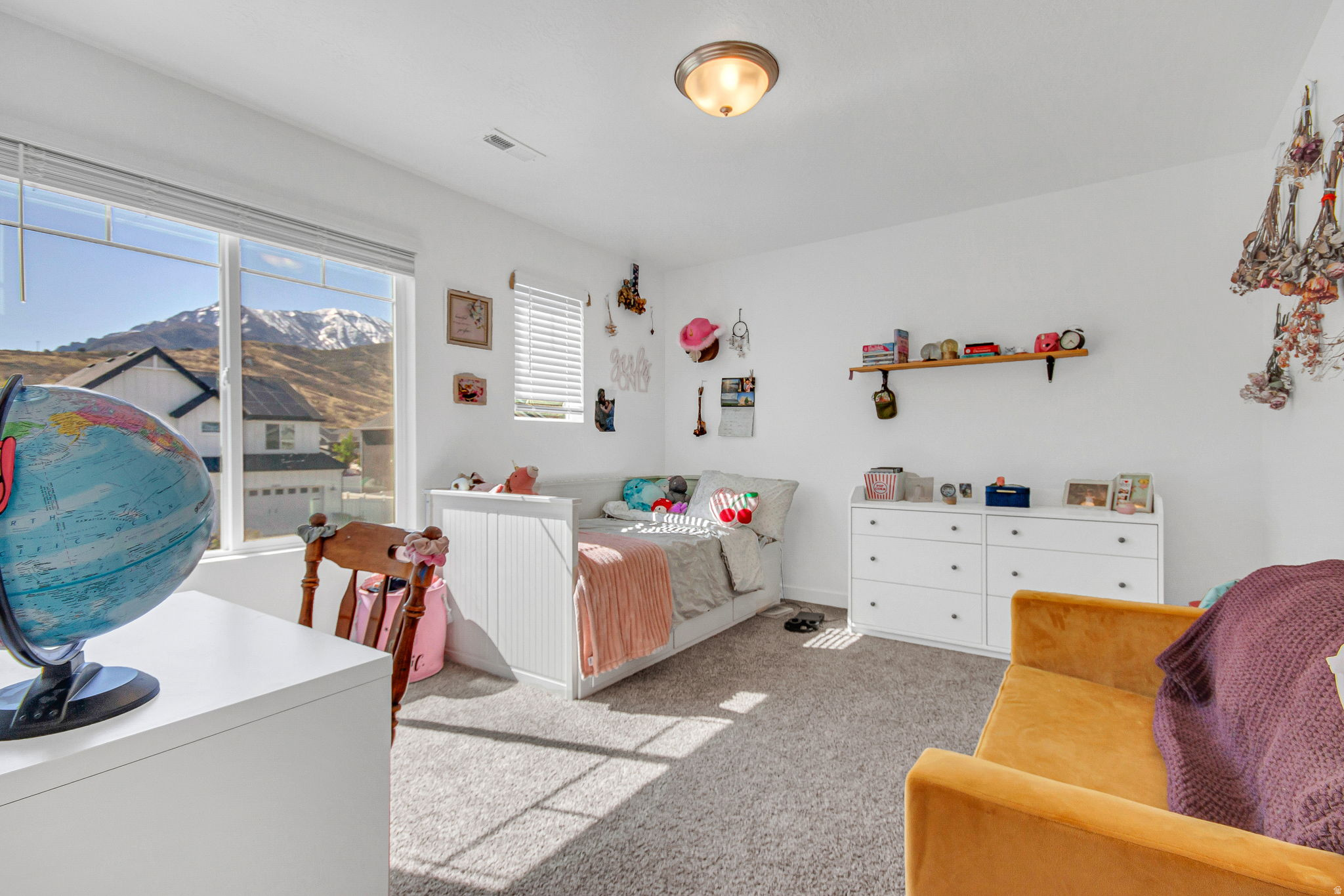 FOOTHILL VILLAGE - Residential