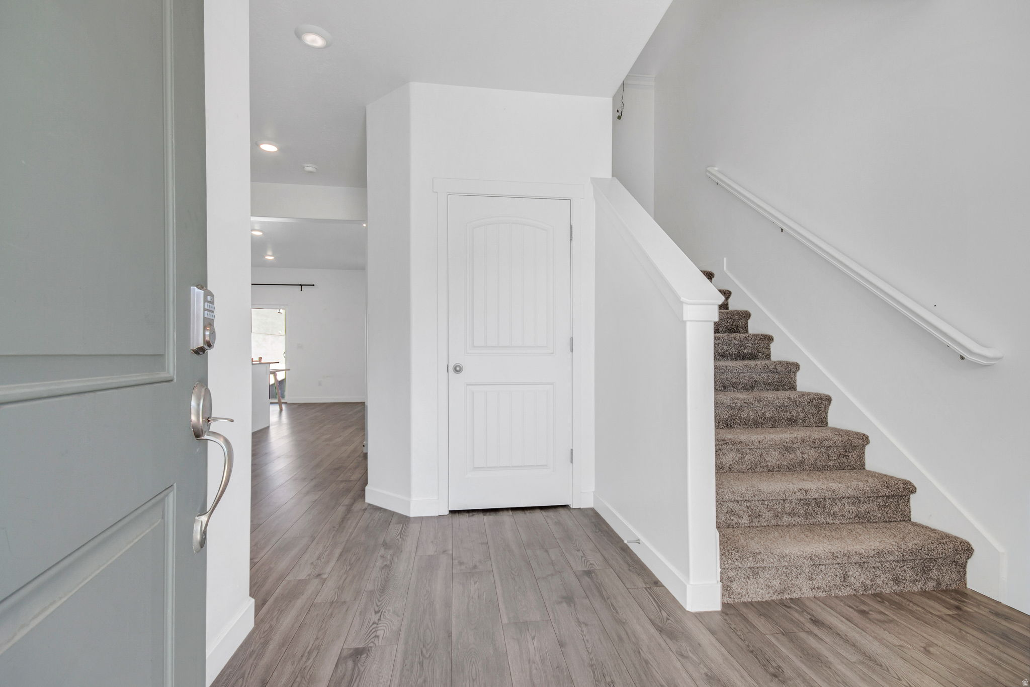 FOOTHILL VILLAGE - Residential