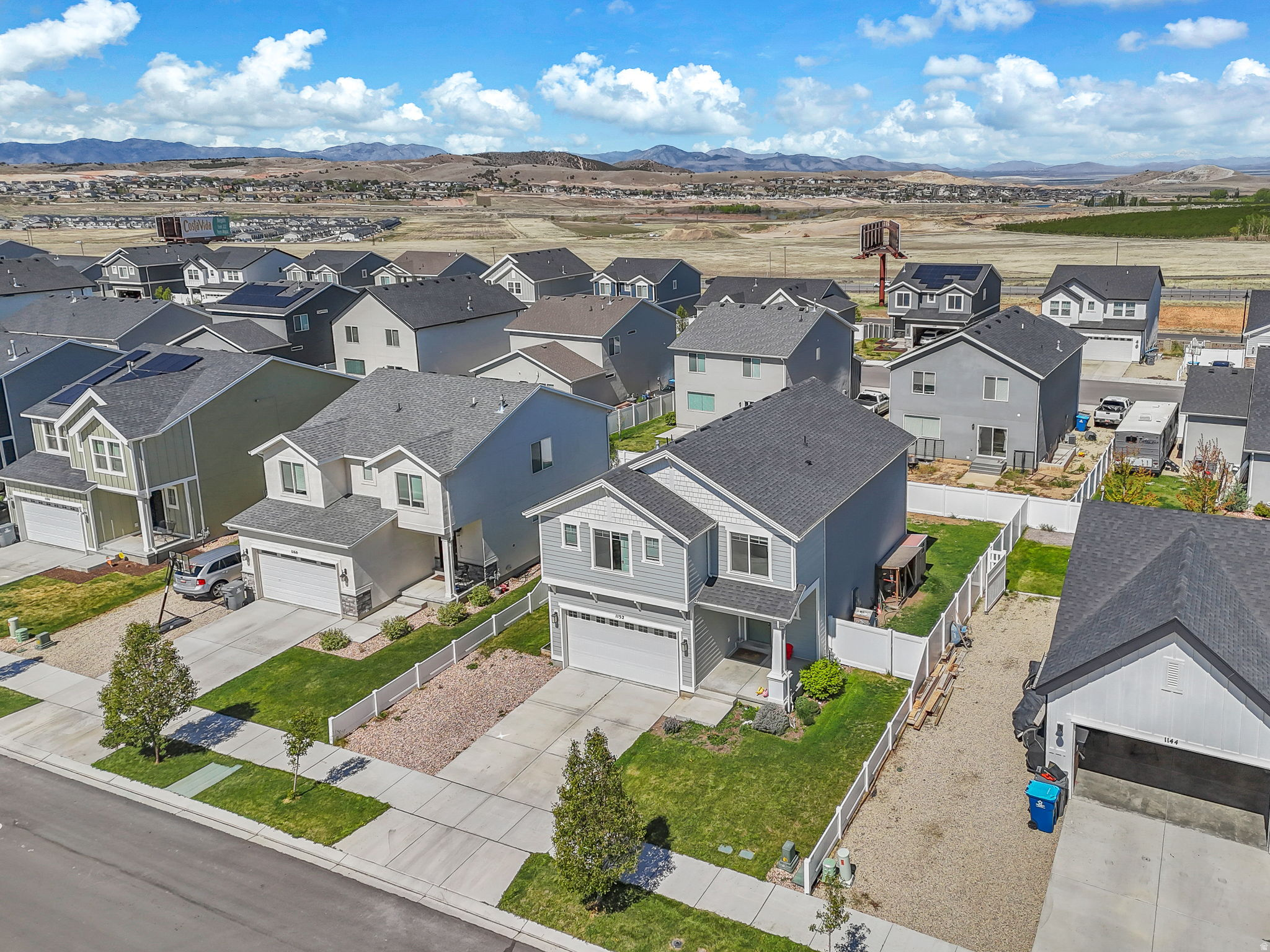 FOOTHILL VILLAGE - Residential