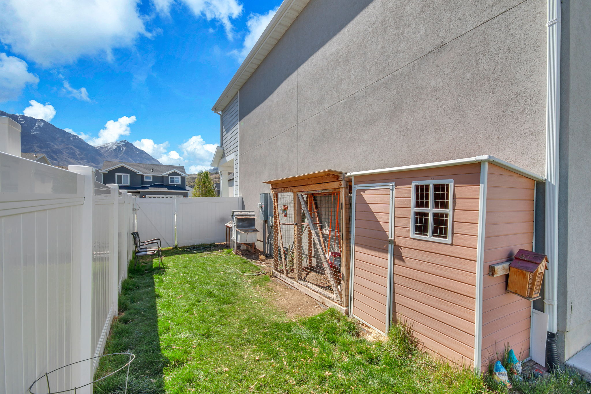 FOOTHILL VILLAGE - Residential