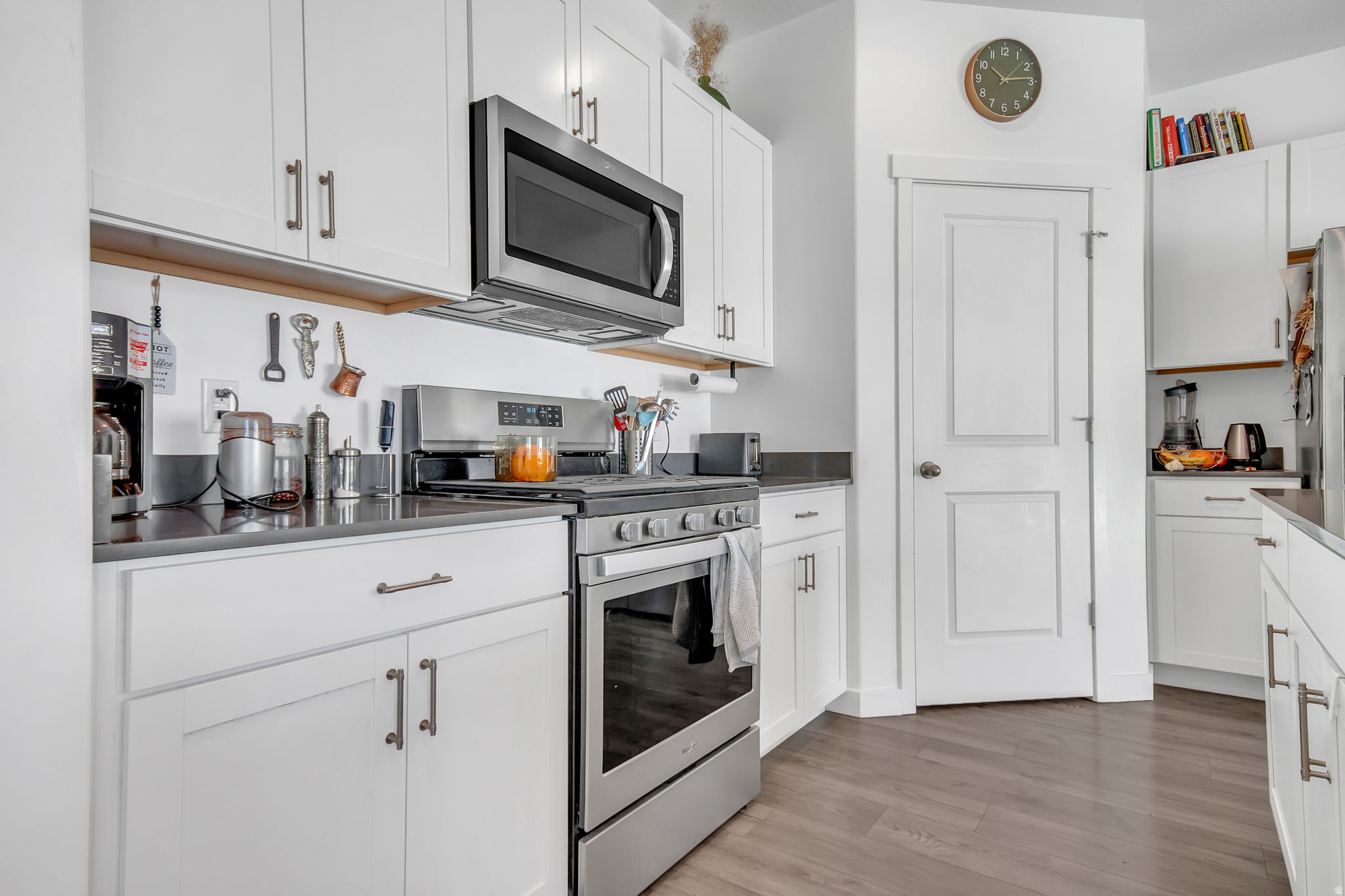 FOOTHILL VILLAGE - Residential