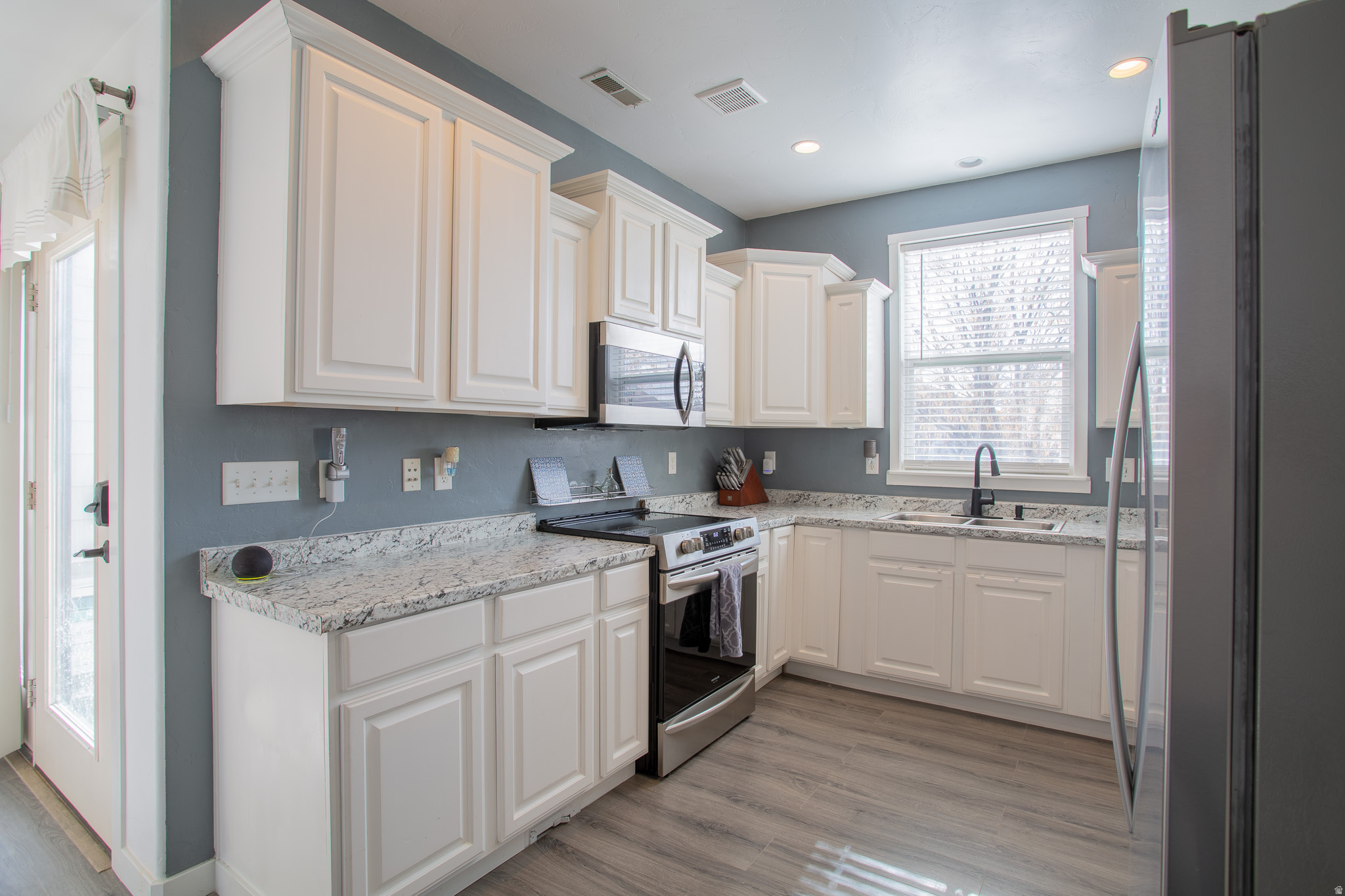 DAYBREAK - Residential