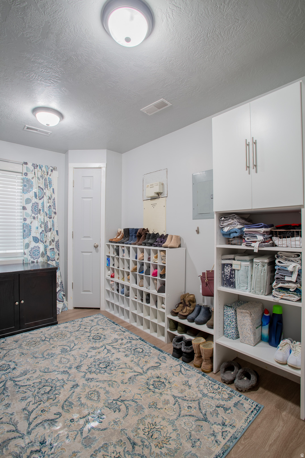 DAYBREAK - Residential