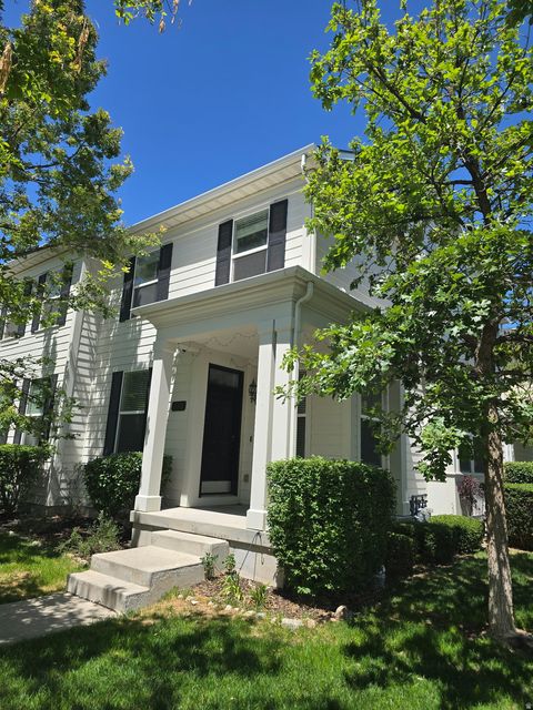 Townhouse For Sale - 11431 S Lake Falls Rd<br/> Salt Lake County, South Jordan, UT 84009