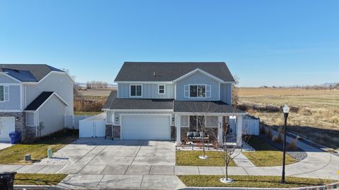Tiny photo for 3214 S FIELDS AVE, Syracuse, UT 84075 (MLS # 2128391)