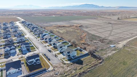 Tiny photo for 3214 S FIELDS AVE, Syracuse, UT 84075 (MLS # 2128391)