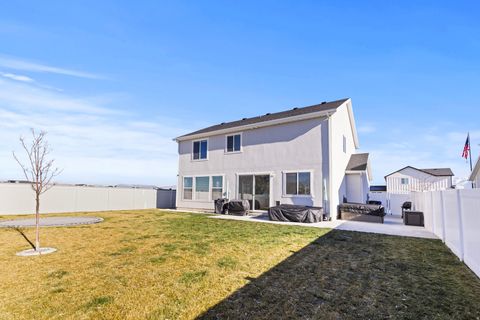 Tiny photo for 3214 S FIELDS AVE, Syracuse, UT 84075 (MLS # 2128391)