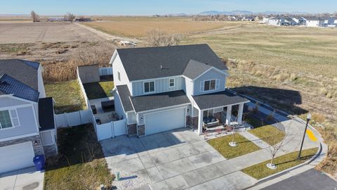 Tiny photo for 3214 S FIELDS AVE, Syracuse, UT 84075 (MLS # 2128391)