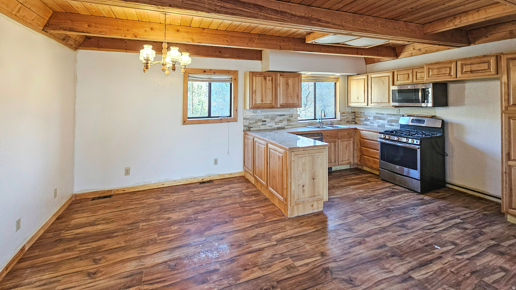 SKYLINE MOUNTAIN RESORT SUBDIVISION - Residential