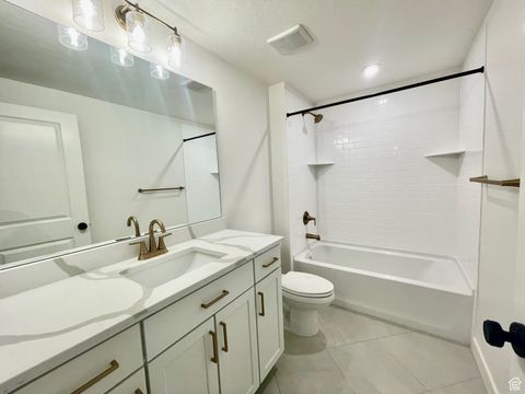 Tiny photo for 1632 W CANYON RIM RD #606, Lehi, UT 84048 (MLS # 2113531)
