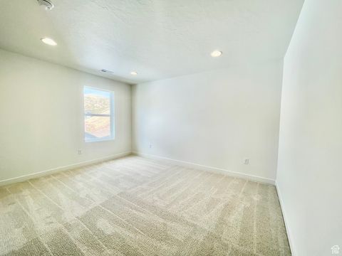 Tiny photo for 1632 W CANYON RIM RD #606, Lehi, UT 84048 (MLS # 2113531)