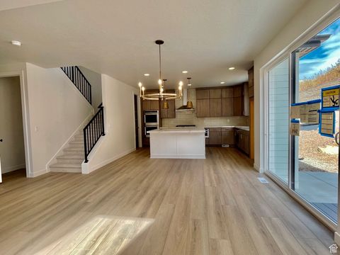 Tiny photo for 1632 W CANYON RIM RD #606, Lehi, UT 84048 (MLS # 2113531)