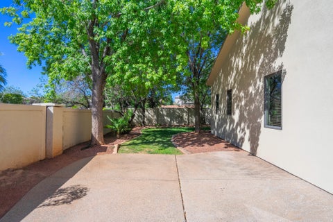 Tiny photo for 470 COUNTRY LN #11, Santa Clara, UT 84765 (MLS # 2183691)