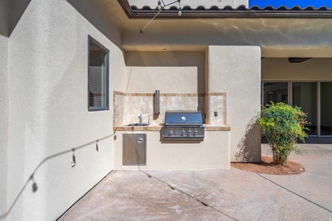 Tiny photo for 470 COUNTRY LN #11, Santa Clara, UT 84765 (MLS # 2183691)