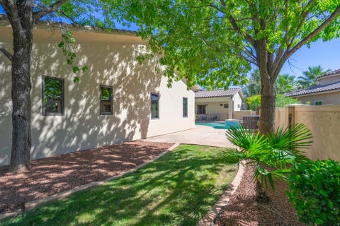Tiny photo for 470 COUNTRY LN #11, Santa Clara, UT 84765 (MLS # 2183691)