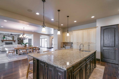 Tiny photo for 470 COUNTRY LN #11, Santa Clara, UT 84765 (MLS # 2183691)