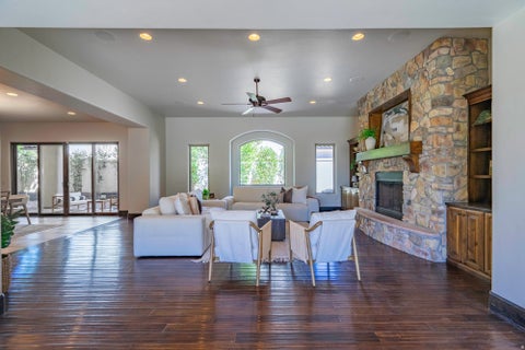 Tiny photo for 470 COUNTRY LN #11, Santa Clara, UT 84765 (MLS # 2183691)
